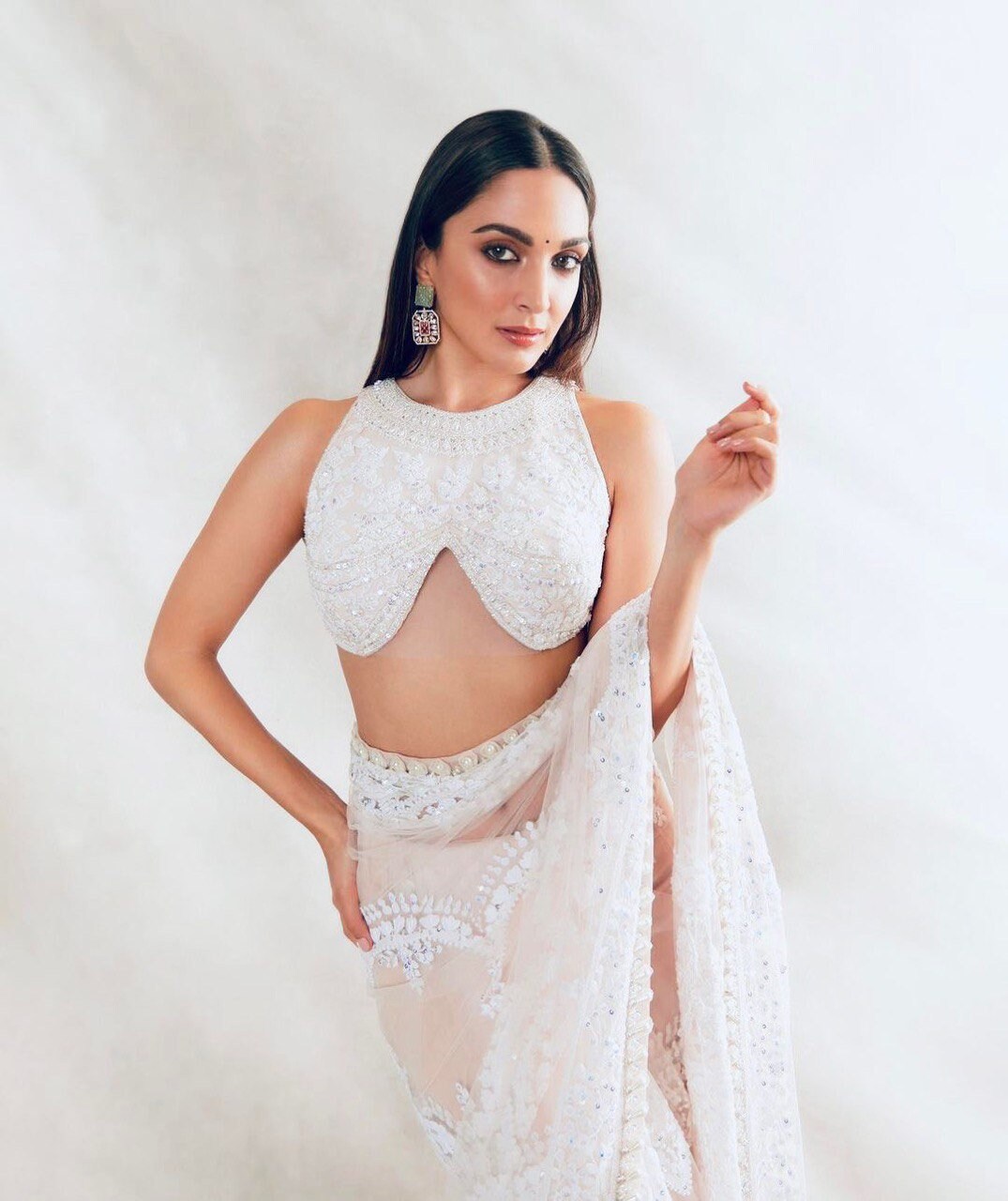 Kiara Advani Style Saree With Blouse Beautiful Soft Net White Saree, Indian Wedding Dress, Sabyasachi Saree