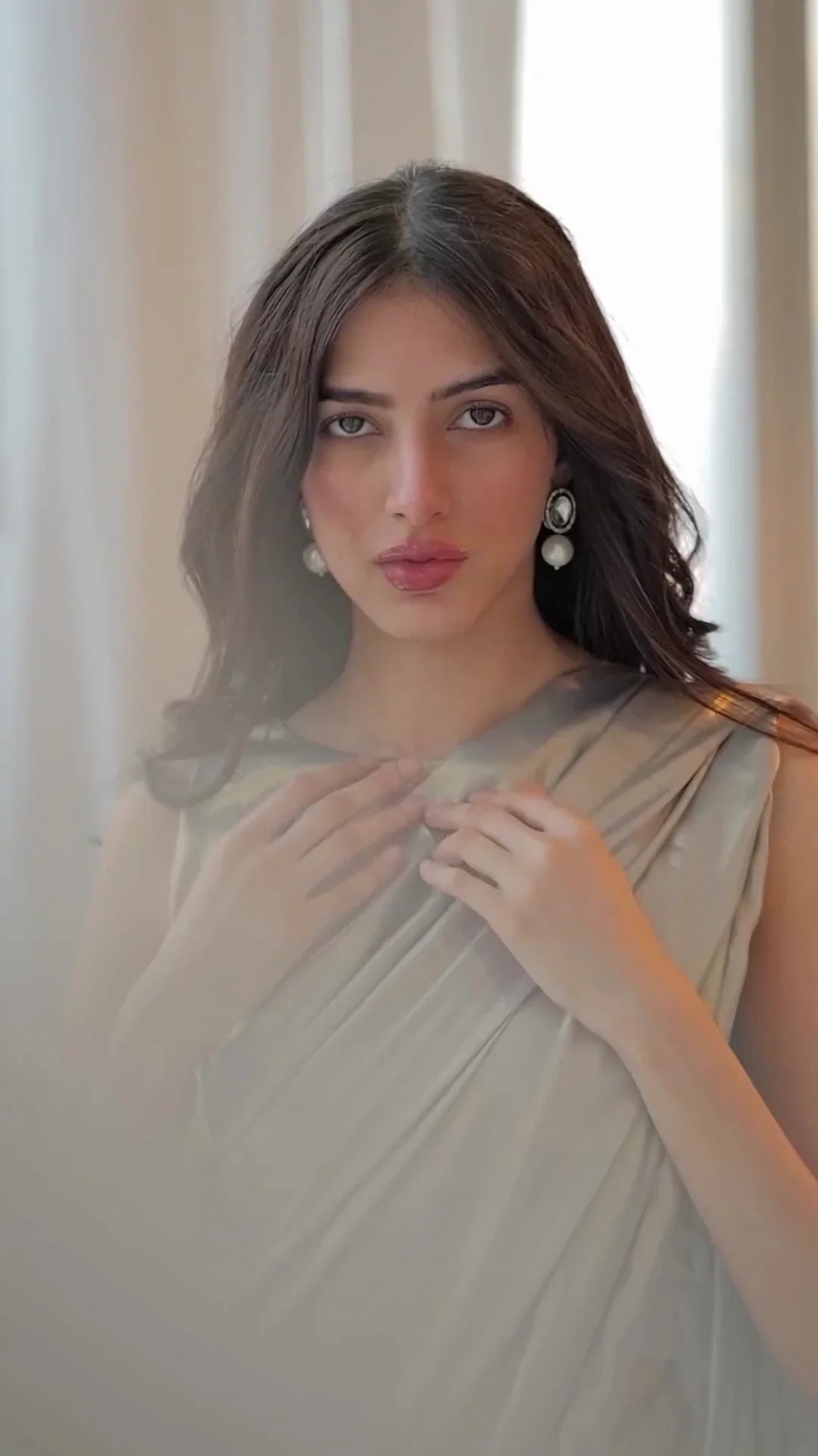 Copper Brilliance! Elevate your glamour with our Metallic Satin Saree, adorned with beads. Limited stock - Indulge in luxe elegance now! 💫✨"